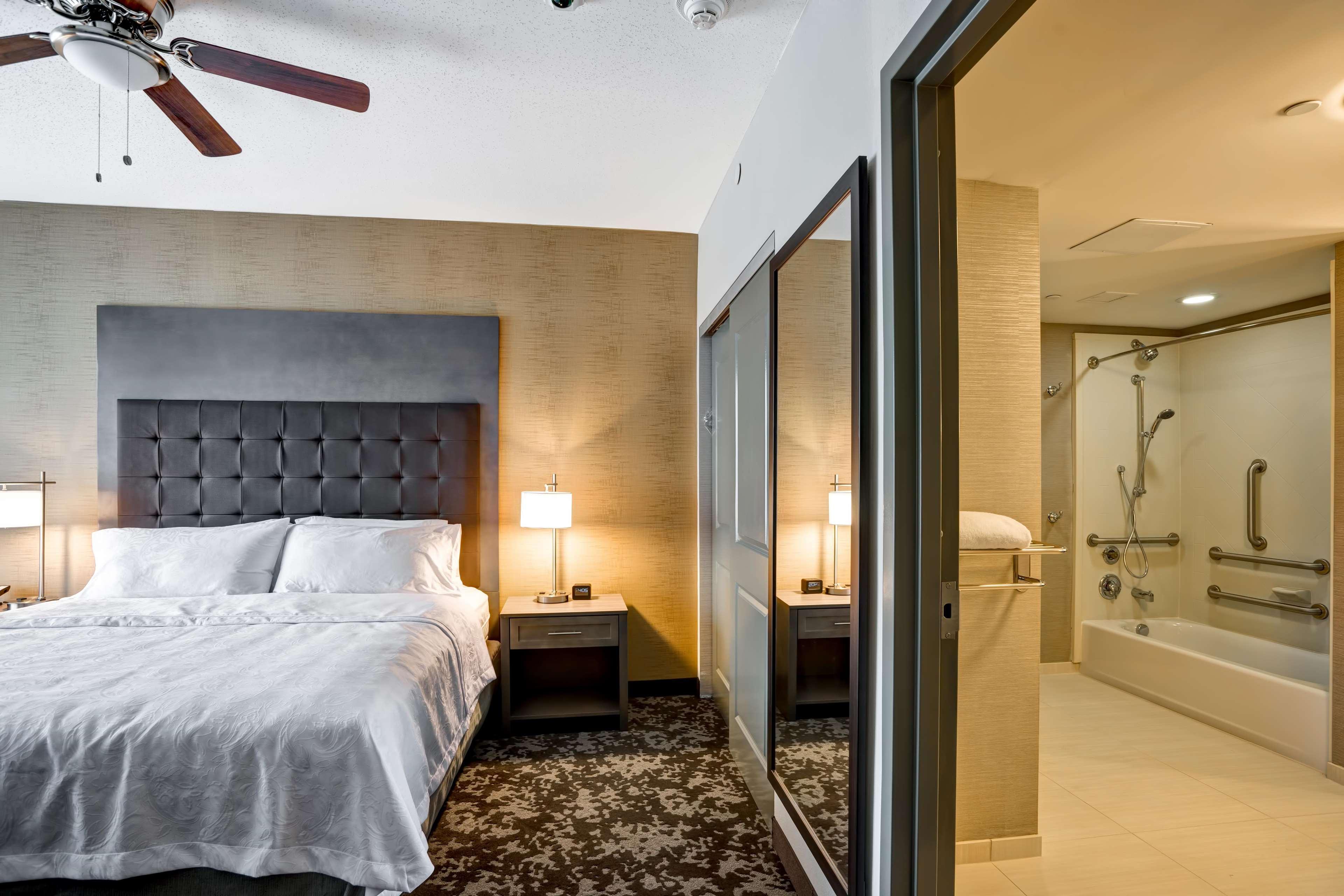 โฮมวู้ด สวีท บาย ฮิลตัน คริสเตียนเบิร์ก Hotel คริสเตียนส์เบิร์ก ภายนอก รูปภาพ